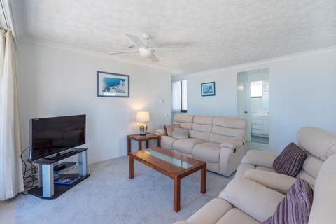 Columbia Beachfront Apartments On Rainbow Bay - Holiday Sunshine Coast 5