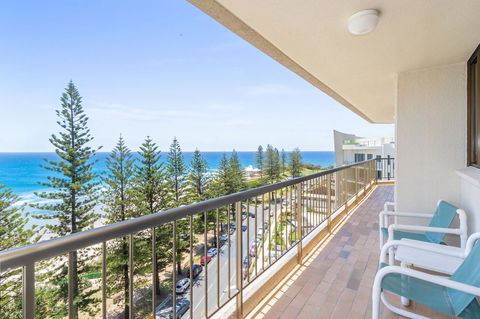 Columbia Beachfront Apartments On Rainbow Bay - Holiday Sunshine Coast 27