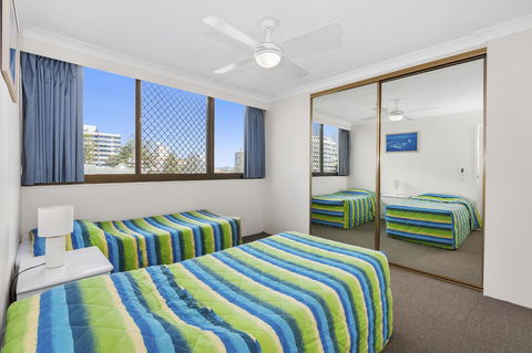 Columbia Beachfront Apartments On Rainbow Bay - Holiday Sunshine Coast 32