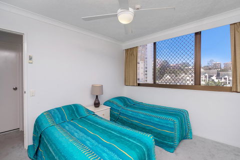 Columbia Beachfront Apartments On Rainbow Bay - Holiday Sunshine Coast 10