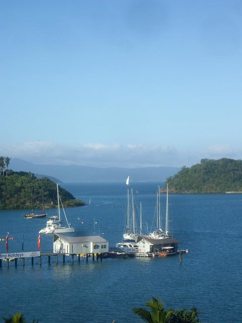 Montipora Unit 3 - In The Heart Of Airlie, Wi-fi And Netflix - Sunshine Coast Tourism 15