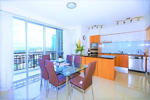 The Towers Of Chevron Renaissance - Holidays Gold Coast - Sunshine Coast Tourism 29
