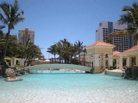The Towers Of Chevron Renaissance - Holidays Gold Coast - Sunshine Coast Tourism 4