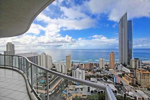 The Towers Of Chevron Renaissance - Holidays Gold Coast - Sunshine Coast Tourism 36