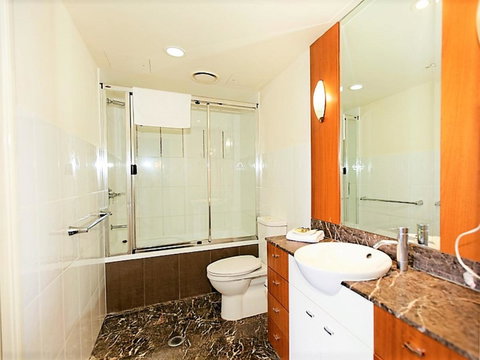 The Towers Of Chevron Renaissance - Holidays Gold Coast - Sunshine Coast Tourism 35