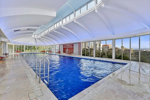 The Towers Of Chevron Renaissance - Holidays Gold Coast - Sunshine Coast Tourism 9