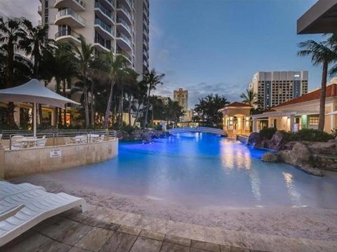 The Towers Of Chevron Renaissance - Holidays Gold Coast - Sunshine Coast Tourism 6