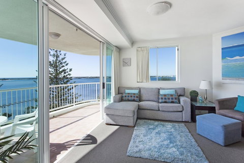 Crystal Bay On The Broadwater - Sunshine Coast Tourism 13