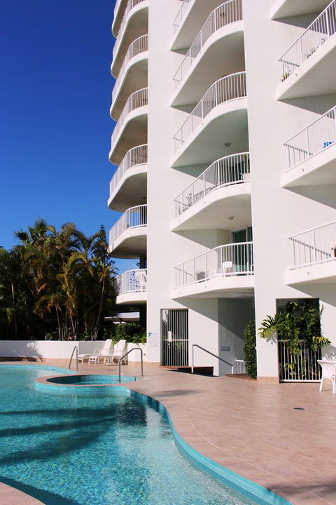 Crystal Bay On The Broadwater - Sunshine Coast Tourism 24