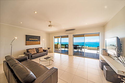 Sea Star Apartments - Sunshine Coast Tourism 21