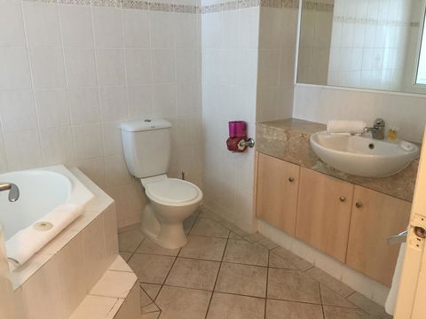 Regency On The Beach - Holiday Sunshine Coast 16