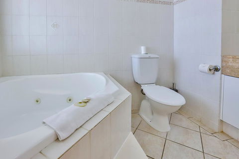 Regency On The Beach - Holiday Sunshine Coast 5