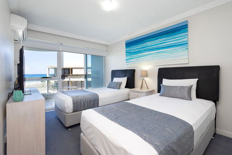 Regency On The Beach - Holiday Sunshine Coast 1