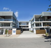 Maggies Beachfront Apt. 2 - Holiday Sunshine Coast
