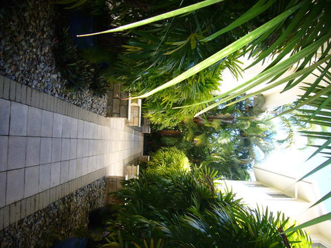 Mandalay Luxury Beachfront Apartments - Sunshine Coast Tourism 8
