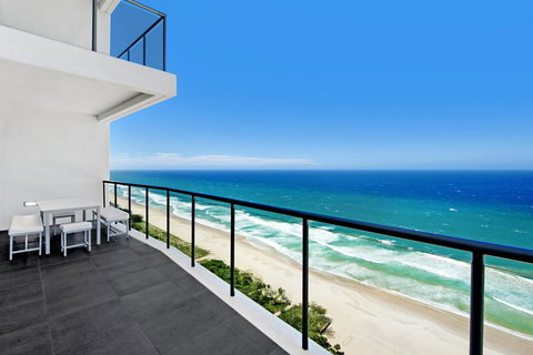 ULTIQA Air On Broadbeach - Sunshine Coast Tourism 0