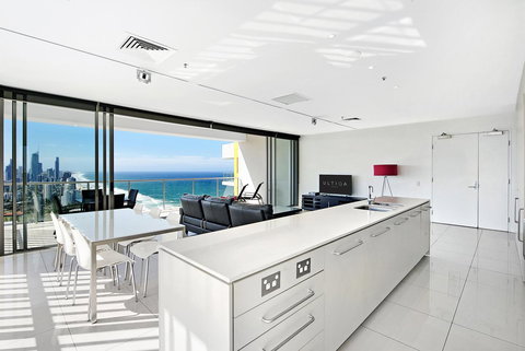 ULTIQA Air On Broadbeach - Sunshine Coast Tourism 21