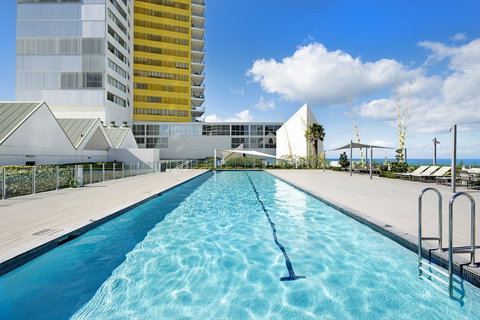 ULTIQA Air On Broadbeach - Sunshine Coast Tourism 5