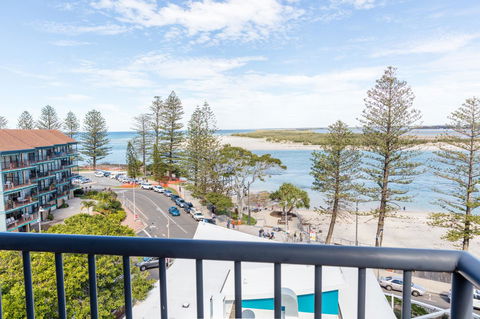 Belaire Place Motel Apartments - Sunshine Coast Tourism 16