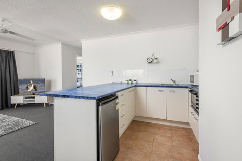 Belaire Place Motel Apartments - Sunshine Coast Tourism 4