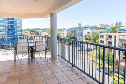 Belaire Place Motel Apartments - Sunshine Coast Tourism 17