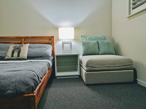 Towers Of Chevron - Private Apartment - Sunshine Coast Tourism 5