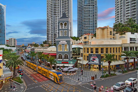 Towers Of Chevron - Private Apartment - Sunshine Coast Tourism 19