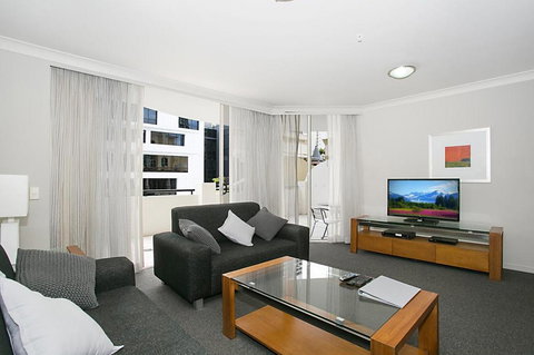 Towers Of Chevron - Private Apartment - Sunshine Coast Tourism 2