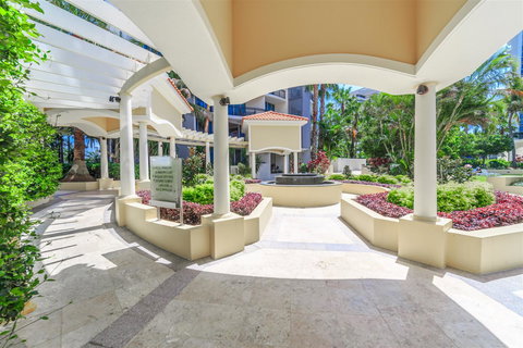 Towers Of Chevron - Private Apartment - Sunshine Coast Tourism 15