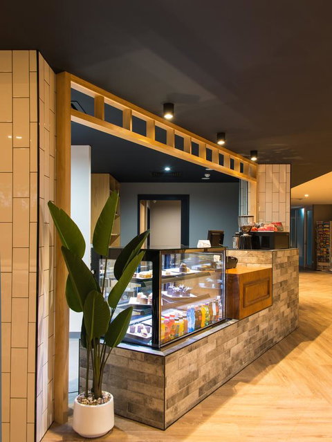 Woodroffe Hotel - Holiday Sunshine Coast 21