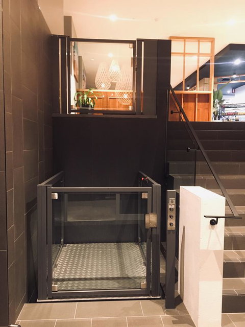 Woodroffe Hotel - Holiday Sunshine Coast 9