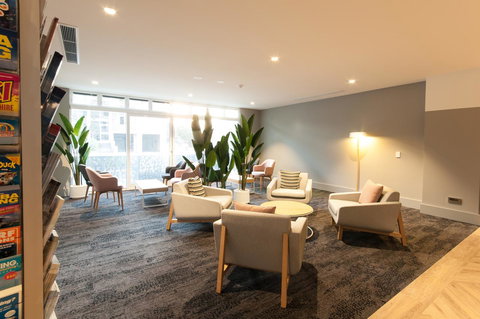 Woodroffe Hotel - Holiday Sunshine Coast 26