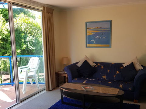 Surfers Beach Resort One - Sunshine Coast Tourism 28