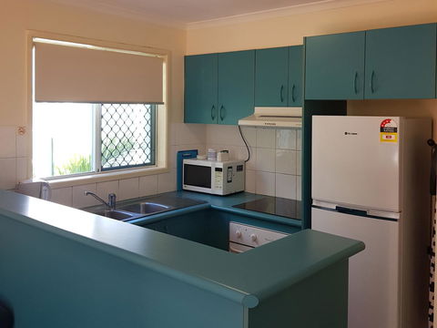Surfers Beach Resort One - Sunshine Coast Tourism 31
