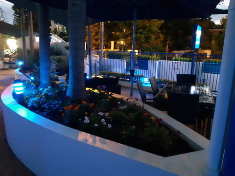 Surfers Beach Resort One - Sunshine Coast Tourism 11