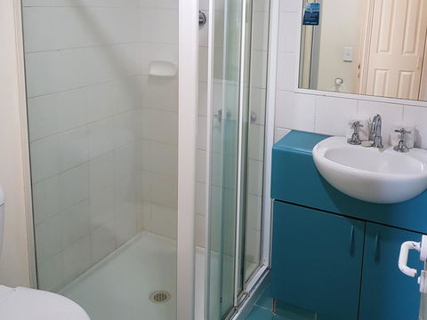 Surfers Beach Resort One - Sunshine Coast Tourism 30