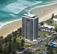 Golden Sands on the Beach - Holiday Sunshine Coast