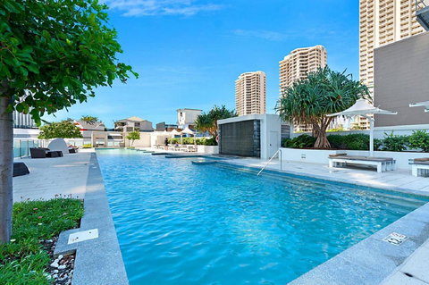Gold Coast Private Apartments - H Residences, Surfers Paradise - Sunshine Coast Tourism 23