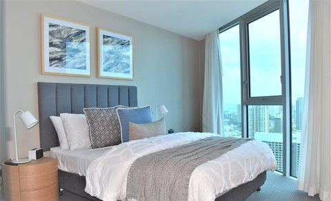 Gold Coast Private Apartments - H Residences, Surfers Paradise - Sunshine Coast Tourism 3