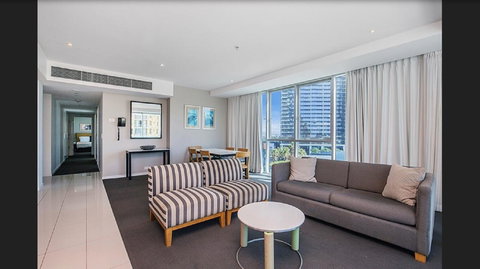 Gold Coast Private Apartments - H Residences, Surfers Paradise - Sunshine Coast Tourism 32
