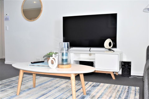 Gold Coast Private Apartments - H Residences, Surfers Paradise - Sunshine Coast Tourism 14