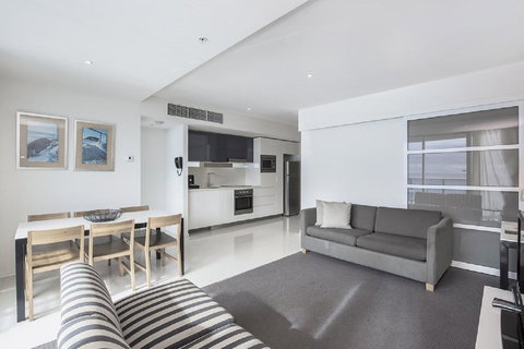 Gold Coast Private Apartments - H Residences, Surfers Paradise - Sunshine Coast Tourism 20