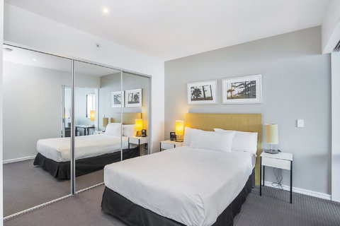 Gold Coast Private Apartments - H Residences, Surfers Paradise - Sunshine Coast Tourism 25