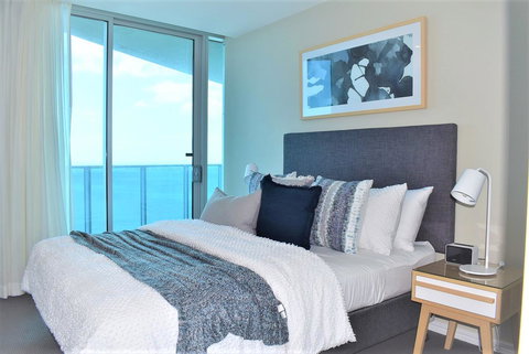 Gold Coast Private Apartments - H Residences, Surfers Paradise - Sunshine Coast Tourism 5
