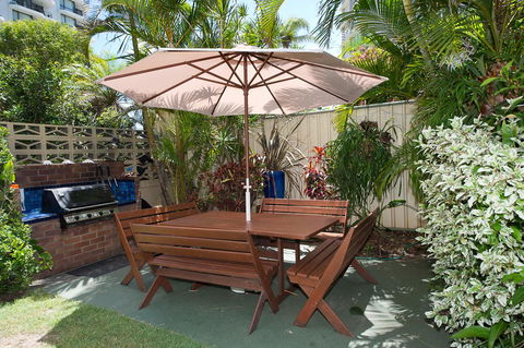 Oceania On Burleigh Beach - Holiday Sunshine Coast 20