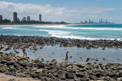 Oceania On Burleigh Beach - Holiday Sunshine Coast 42