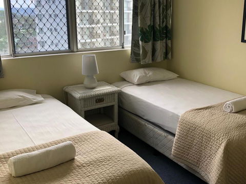 Oceania On Burleigh Beach - Holiday Sunshine Coast 9