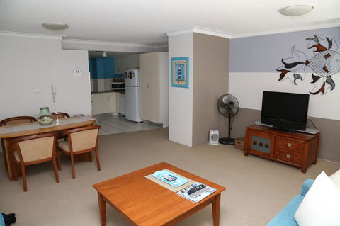 Oceania On Burleigh Beach - Holiday Sunshine Coast 35