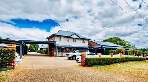 Ambassador On Ruthven - Holiday Sunshine Coast 5