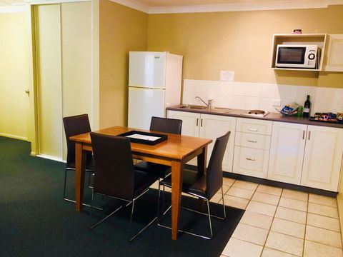 Ambassador On Ruthven - Holiday Sunshine Coast 35
